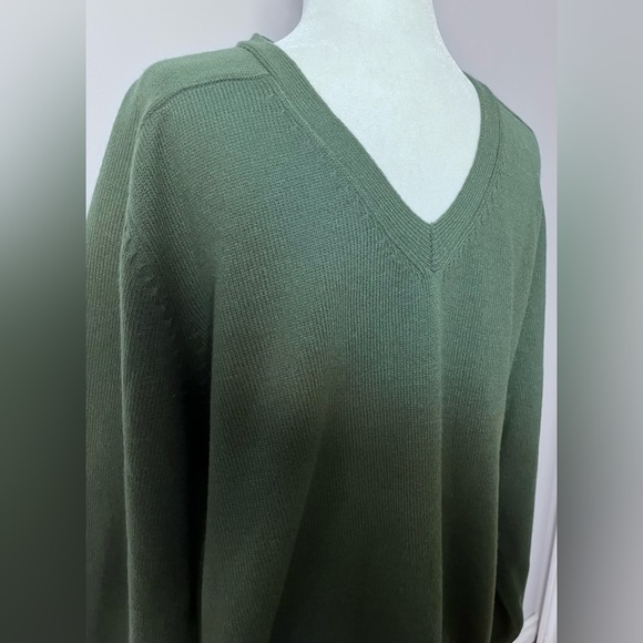 Marks and Spencer’s Men’s XL Green Sweater! - Picture 3 of 7